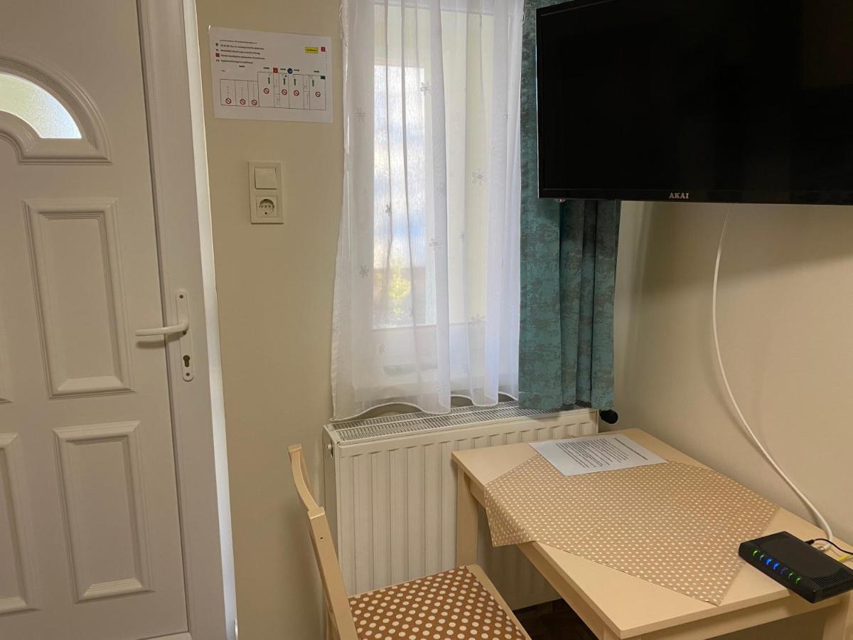 Levendula Vendeghaz Apartment Хайдубьосьормени Екстериор снимка