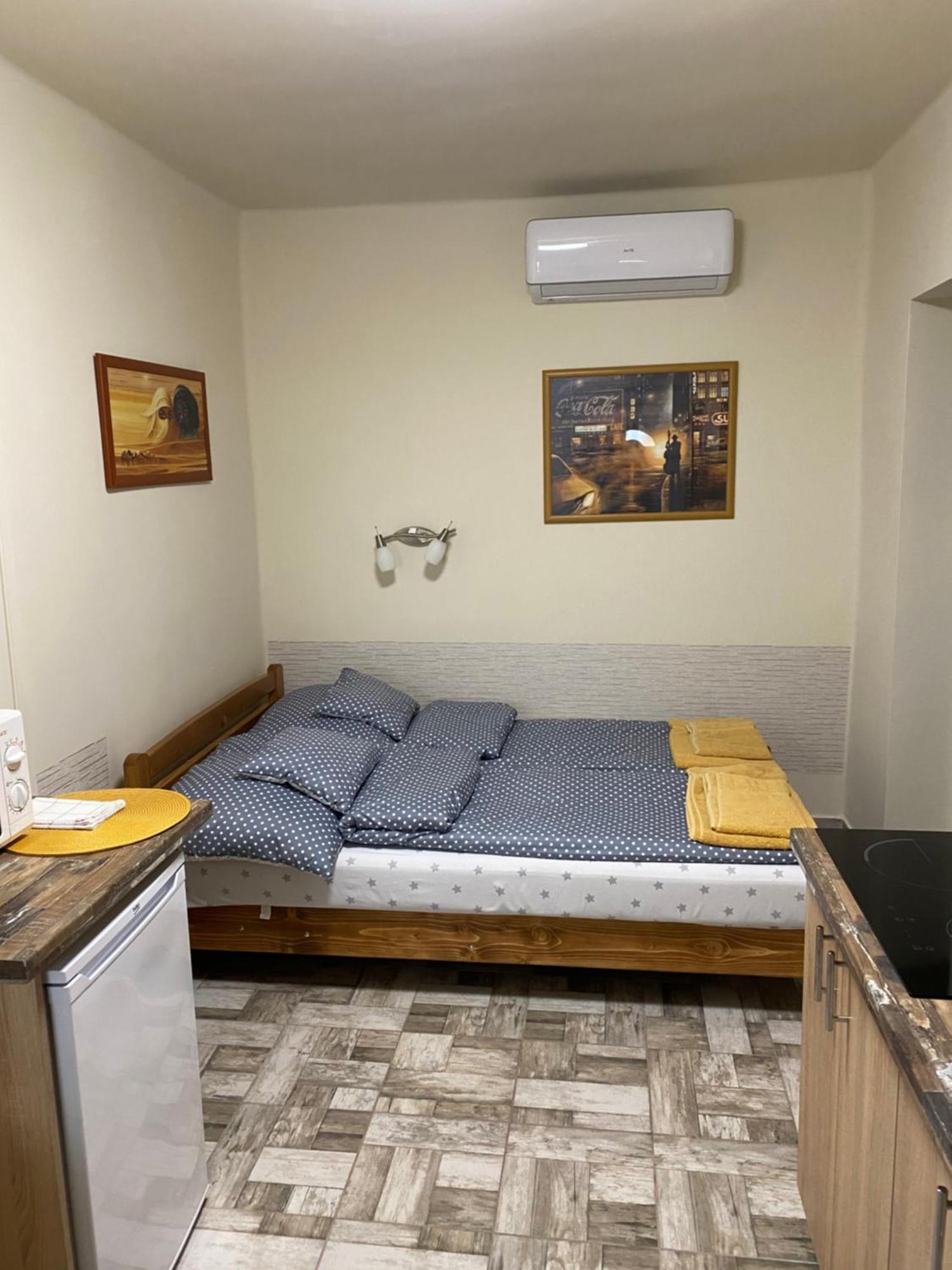 Levendula Vendeghaz Apartment Хайдубьосьормени Екстериор снимка